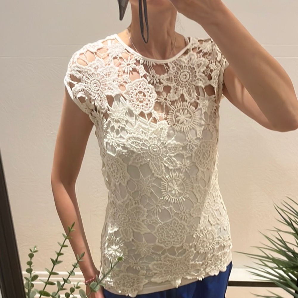 Zara Trafaluc Cream Lace Floral Blouse